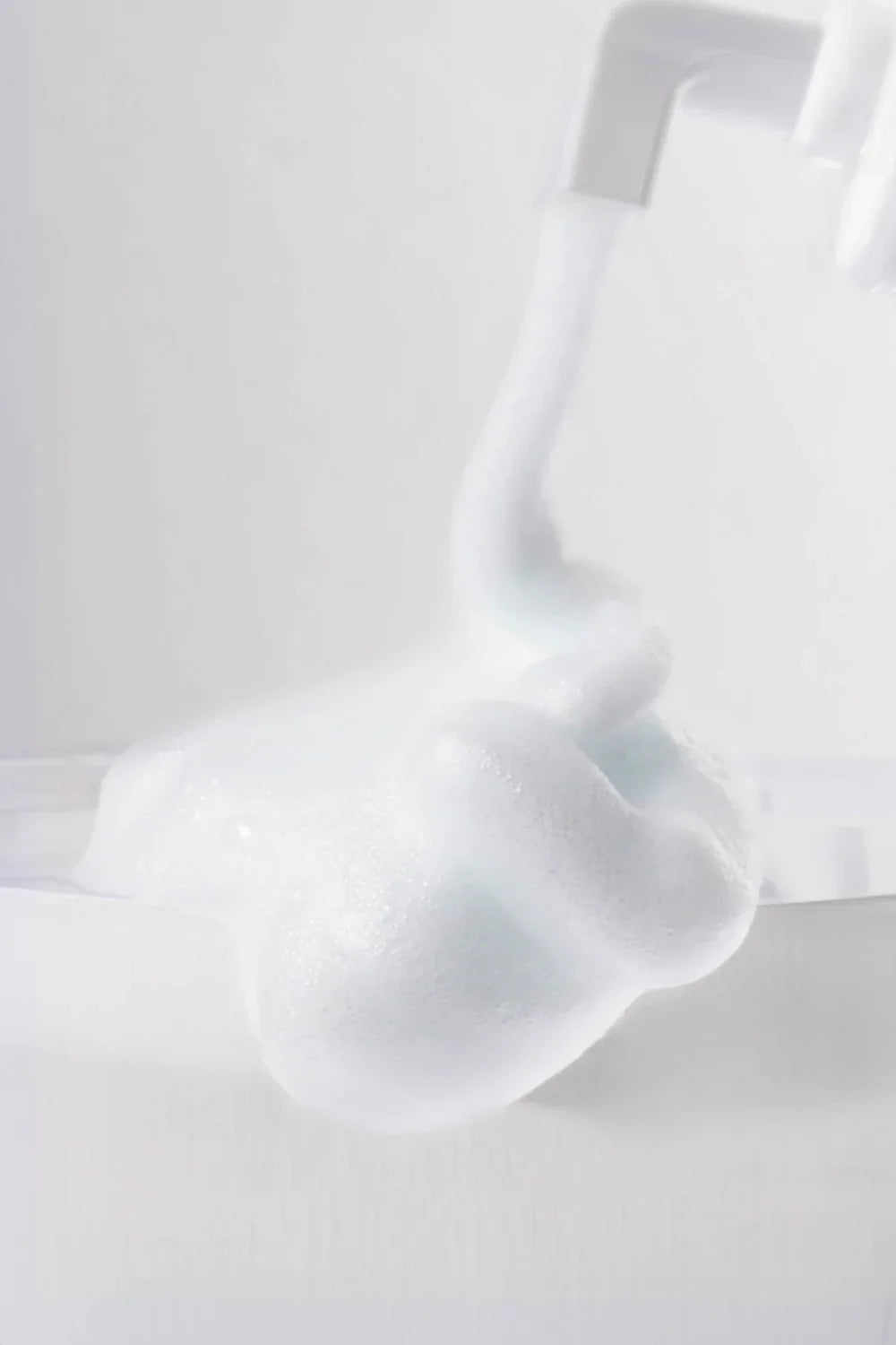 ELEMENTRE GENTLE AHA FOAMER 6% 120ML - Lovli 