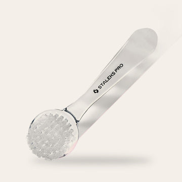 Manicure brush, dust removal (with cover)